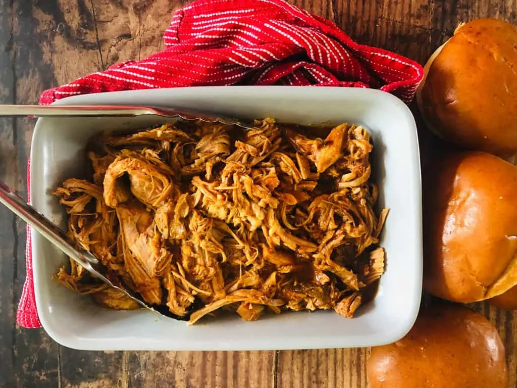 Pulled pork recipe outlet slow cooker uk