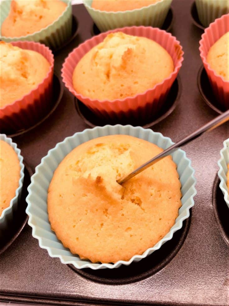 An Easy Cupcake Recipe How To Make Cupcakes Liana's Kitchen