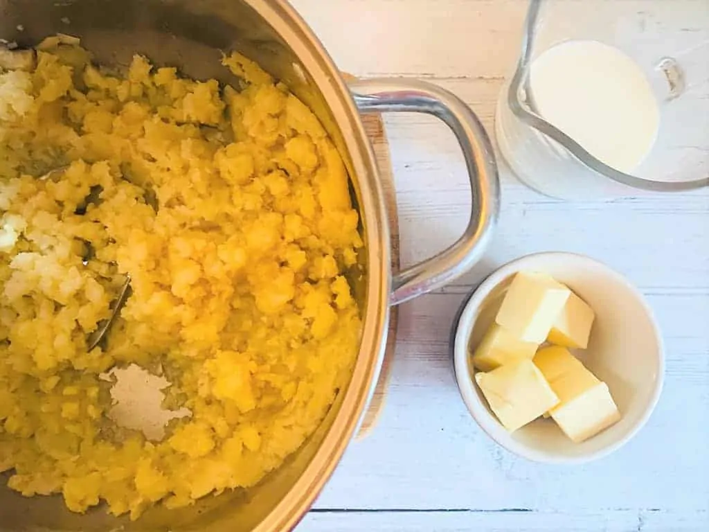 parsnip mash with butter and milk 