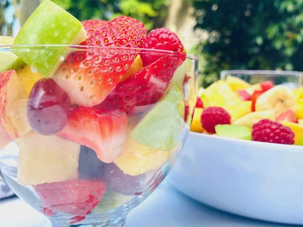 fruit salad in bowl