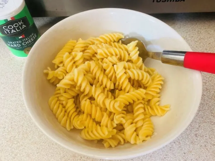 How To Cook Pasta In The Microwave - Liana's Kitchen