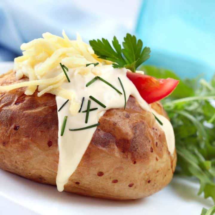 microwave jacket potato with cheese and cream