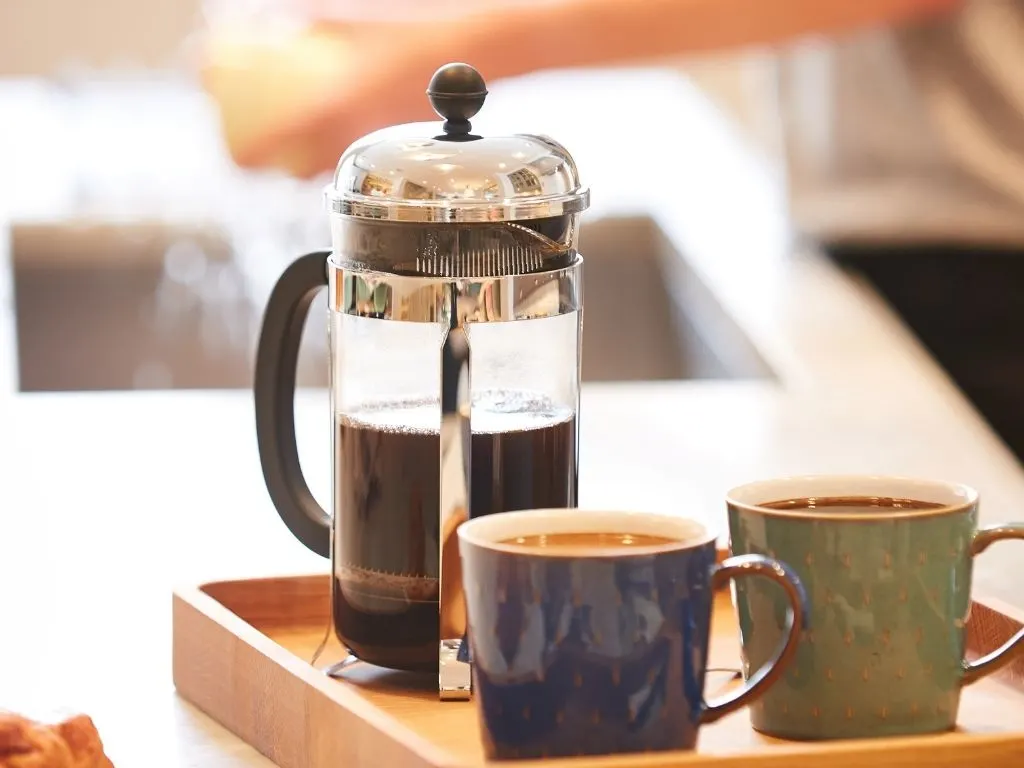 How to use a cafetière