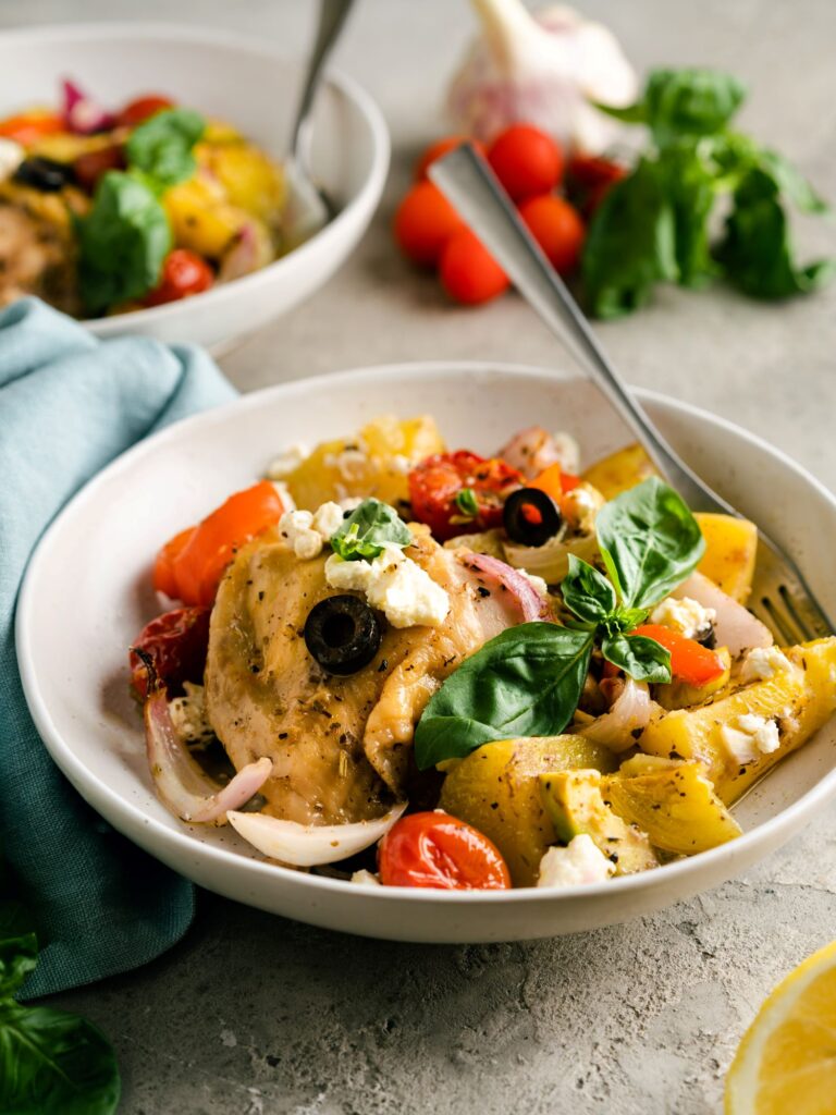 Easy & Flavourful Mediterranean Chicken Tray Bake Recipe – One-Pan