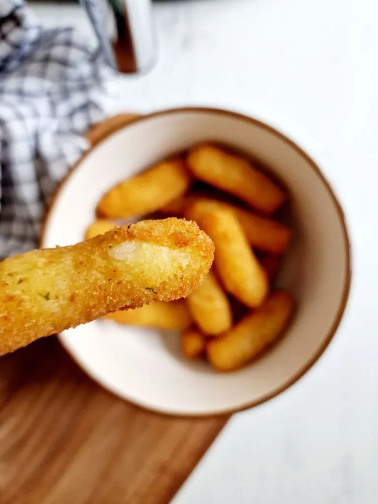 Mozzarella Sticks Air Fryer