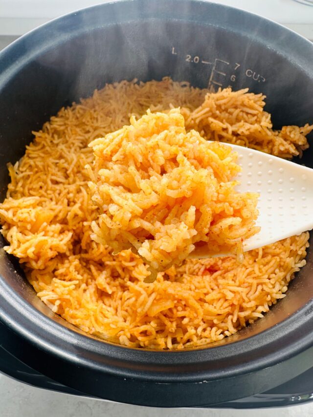 Rice Cooker Mexican Style Rice - Liana's Kitchen