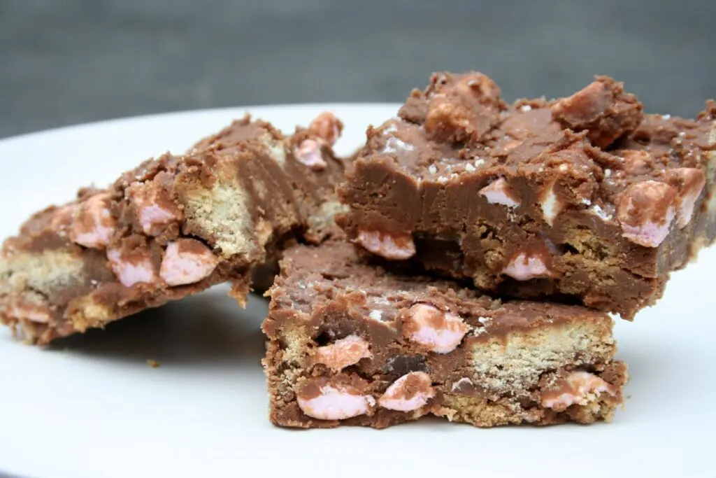 slices of rocky road on a plate