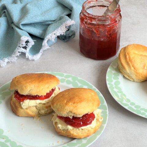 Perfectly Fluffy Scones in Your Air Fryer: Quick & Easy Recipe! - Liana