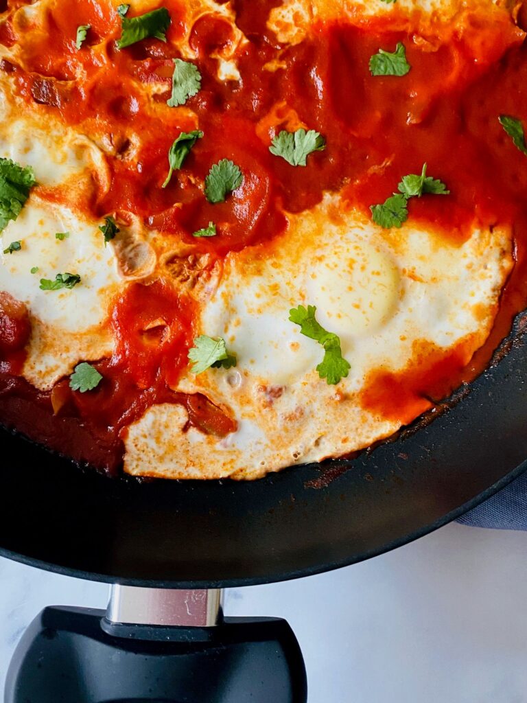 shakshuka in pan