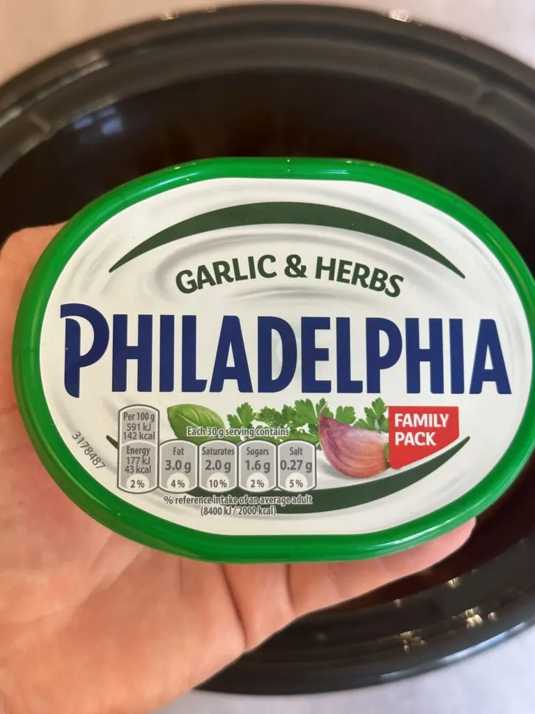 garlic and herbs Philadelphia cream cheese