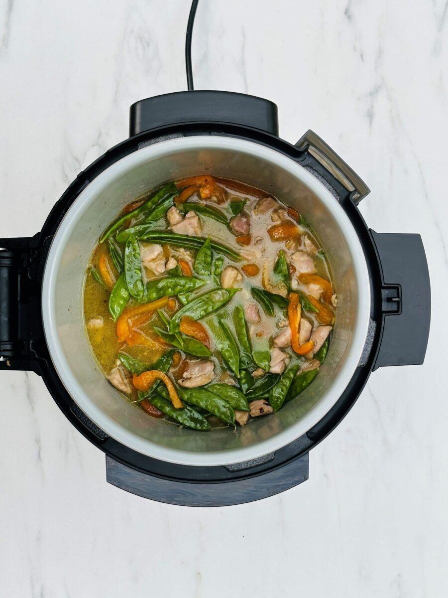 Quick and Easy Thai Green Curry in a Pressure Cooker Liana's Kitchen