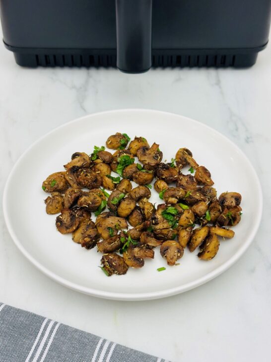 Crispy & Delicious Air Fryer Mushrooms With Garlic and Herbs Liana's