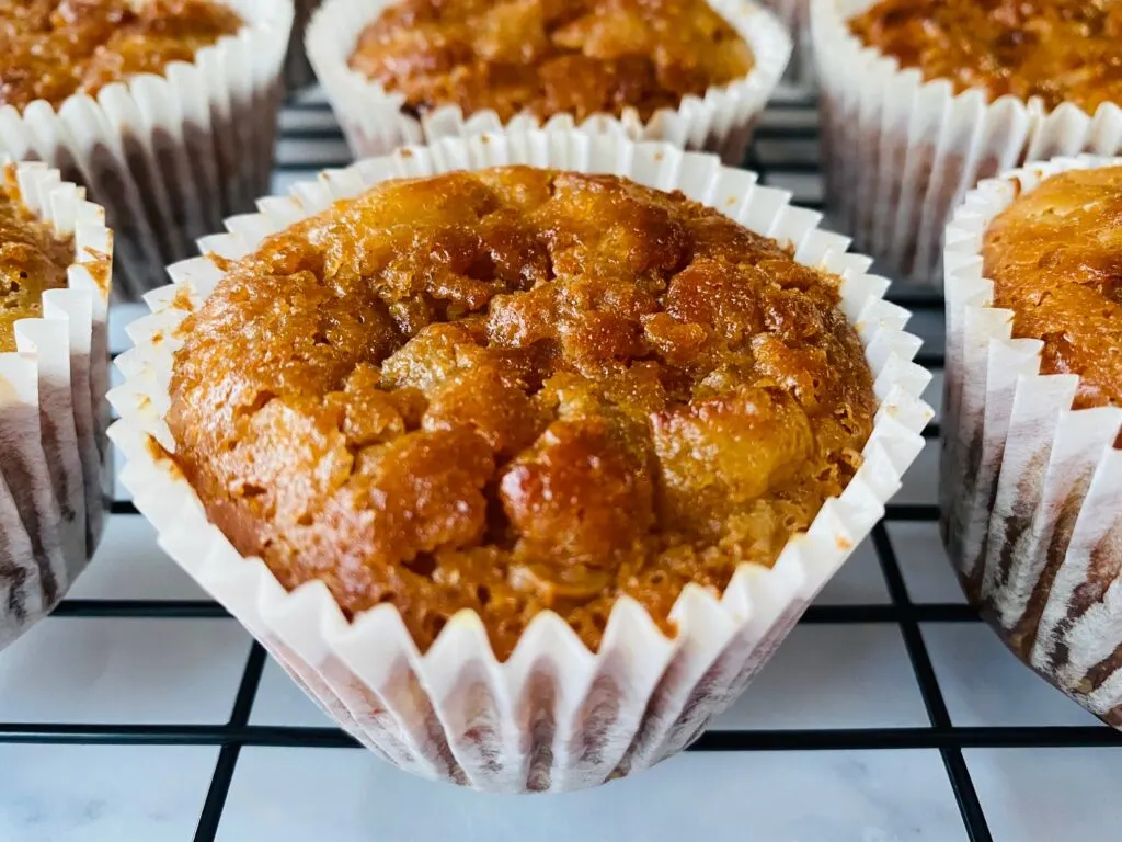 apple muffins