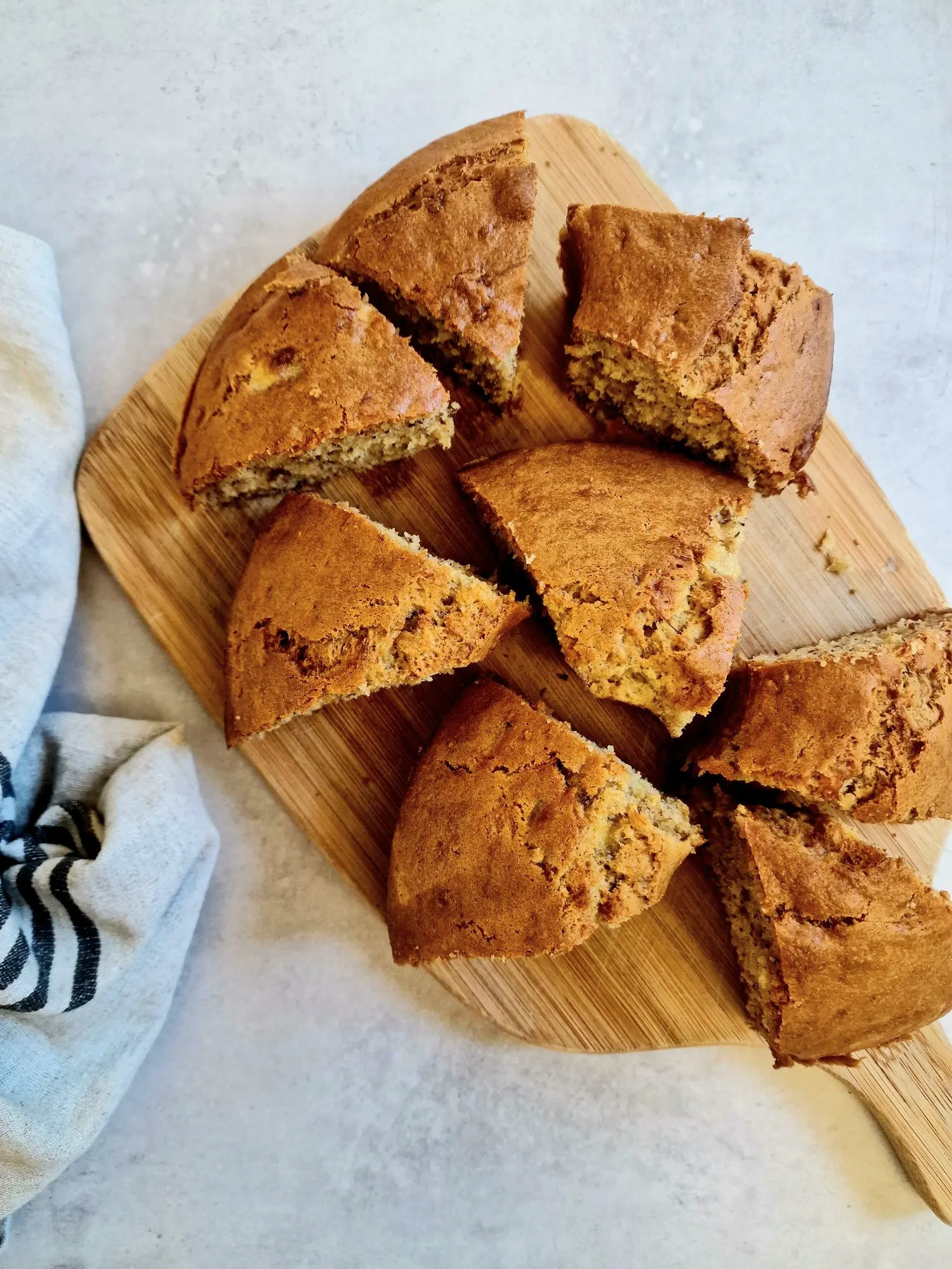 banana bread on chopping board