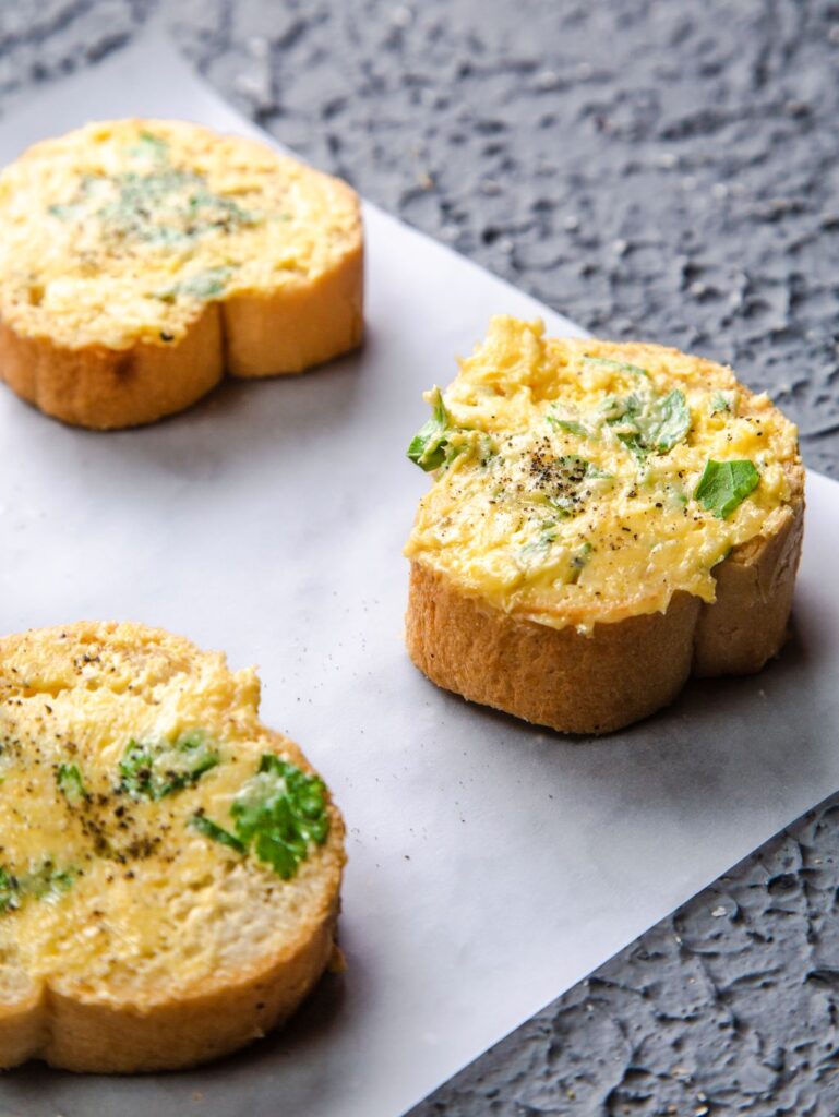 bread with garlic butter