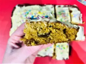 carrot cake tray bake recipe