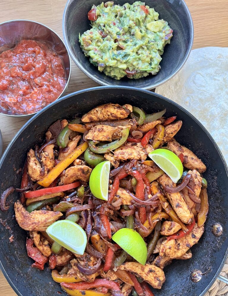 Chicken Fajitas - A Quick And Easy Recipe - Liana's Kitchen