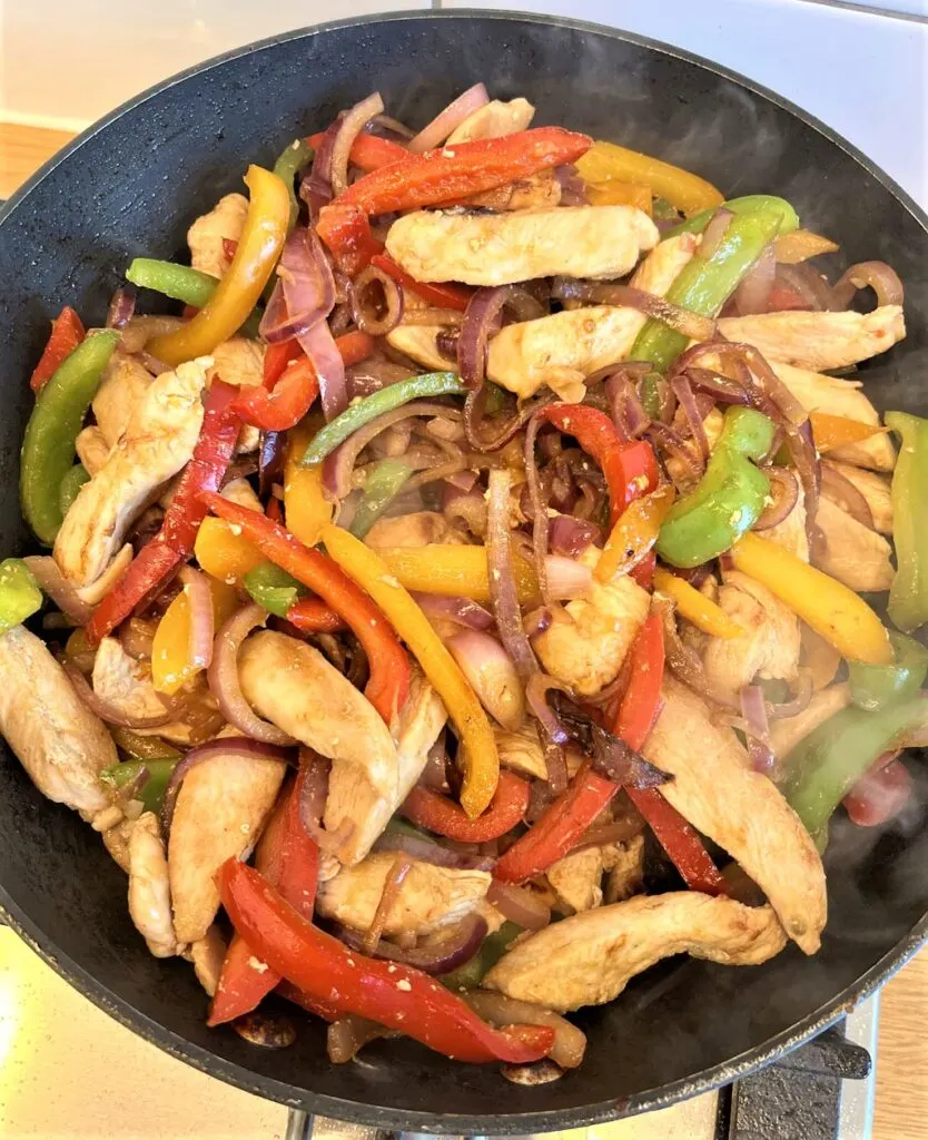 cooked chicken fajitas ingredients