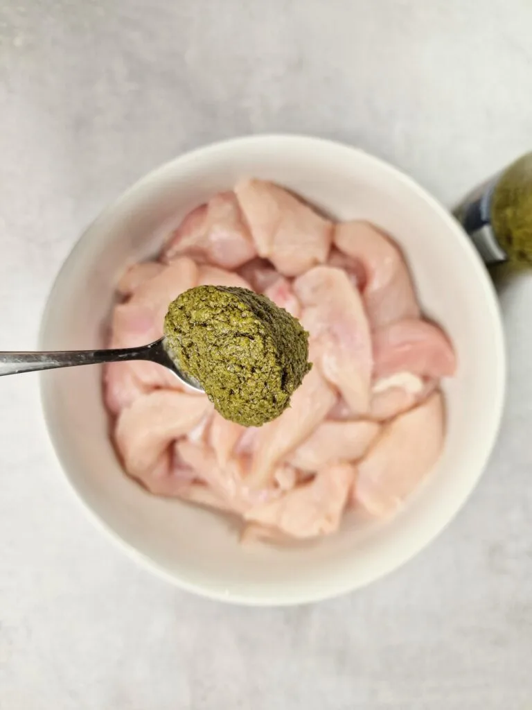 add green pesto to chicken