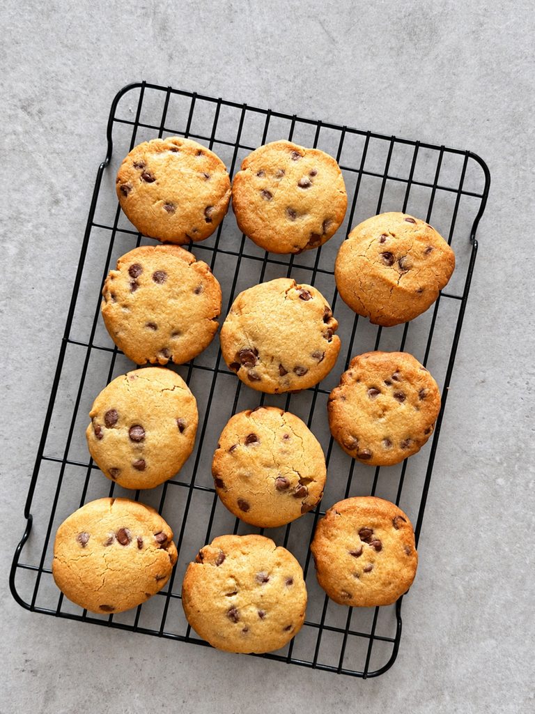 chocolate chip shortbread cookies on rack