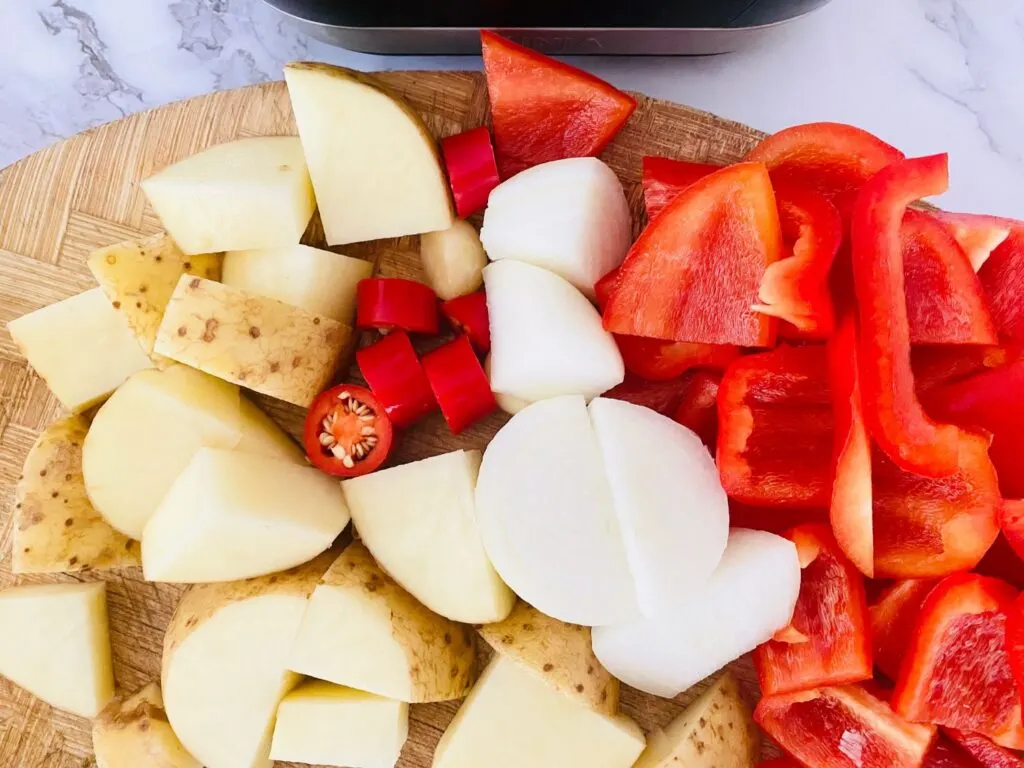 chopped ingredients for red pepper chilli soup in a soup maker