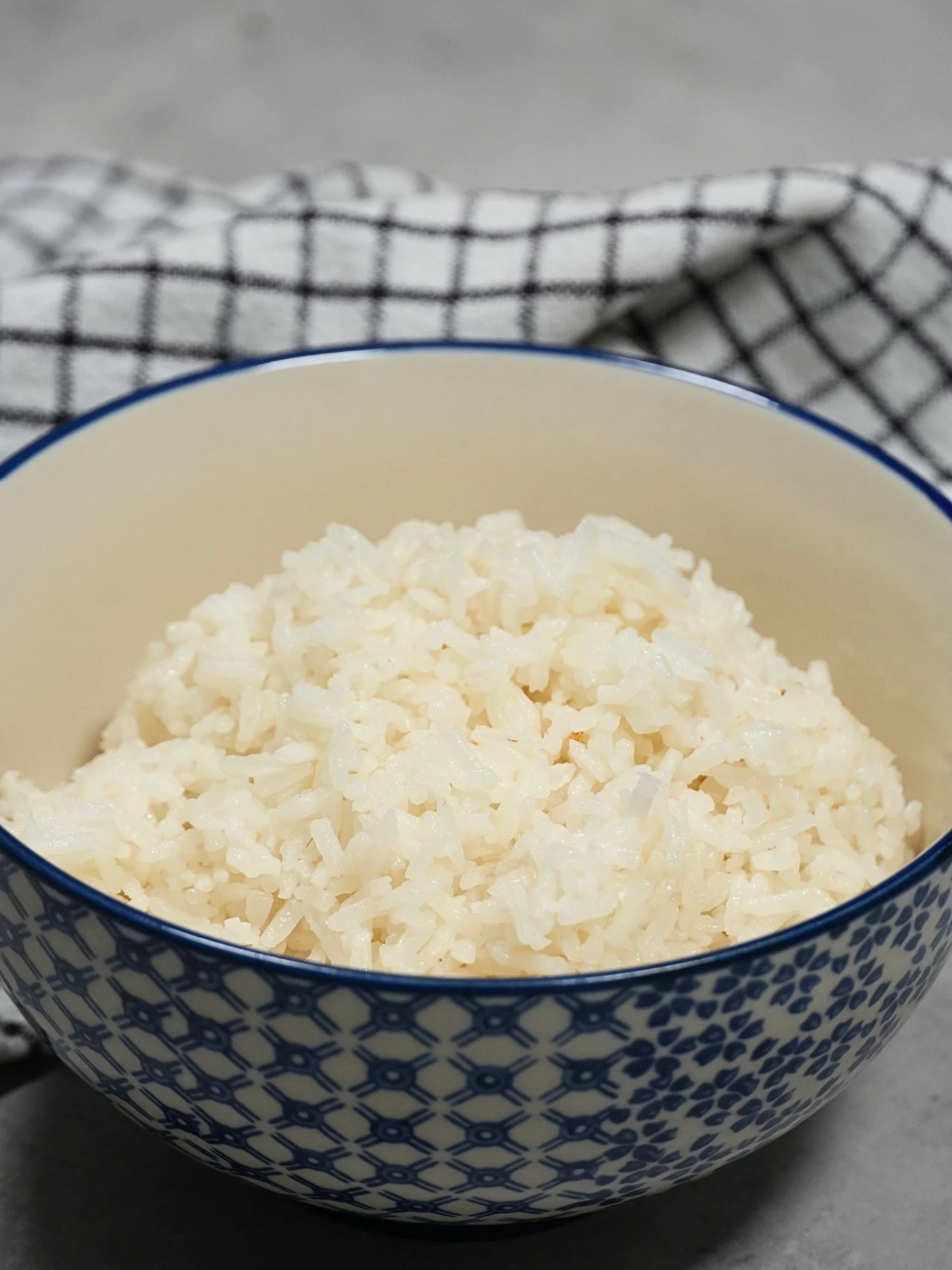 coconut rice in bowl