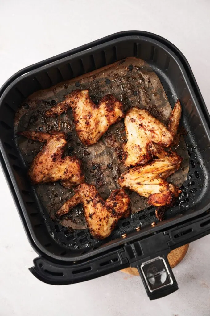 cooked chicken wings in air fryer