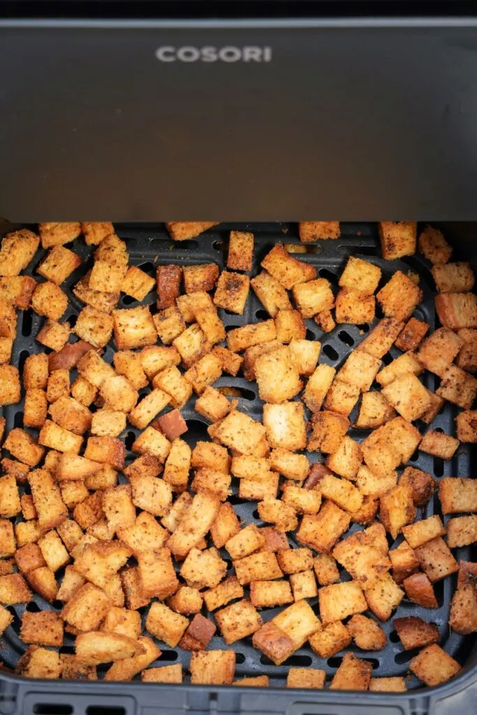 croutons in air fryer basket