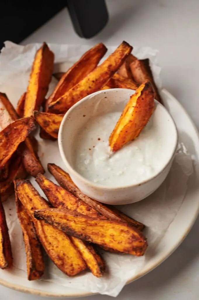 air fryer sweet potato wedges dipped in mayo 