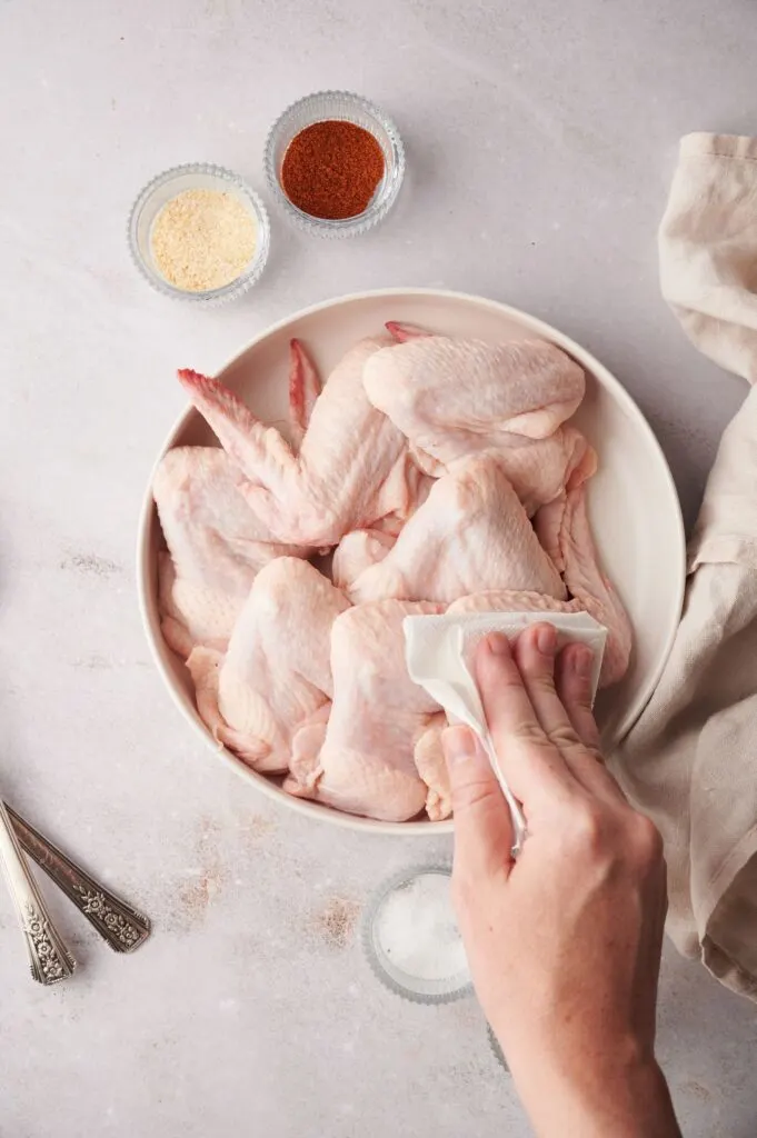 drying off chicken wings