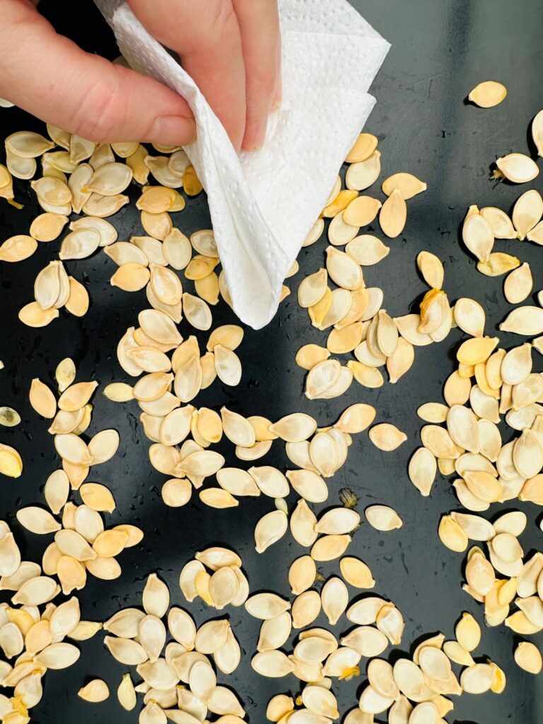 drying off pumpkin seeds