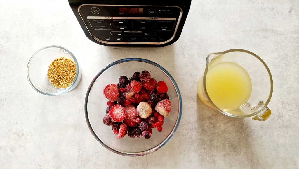 How To Make A Smoothie In A Blender With Frozen Fruit