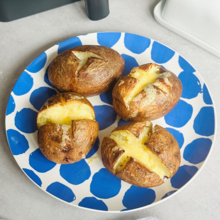 Frozen Jacket Potato In An Air Fryer Liana's Kitchen