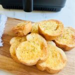 garlic bread in air fryer