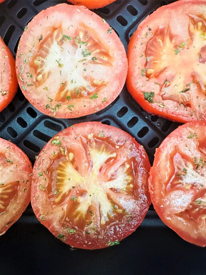 Quick & Tasty Transform Your Meals With This Simple Air Fryer Tomatoes