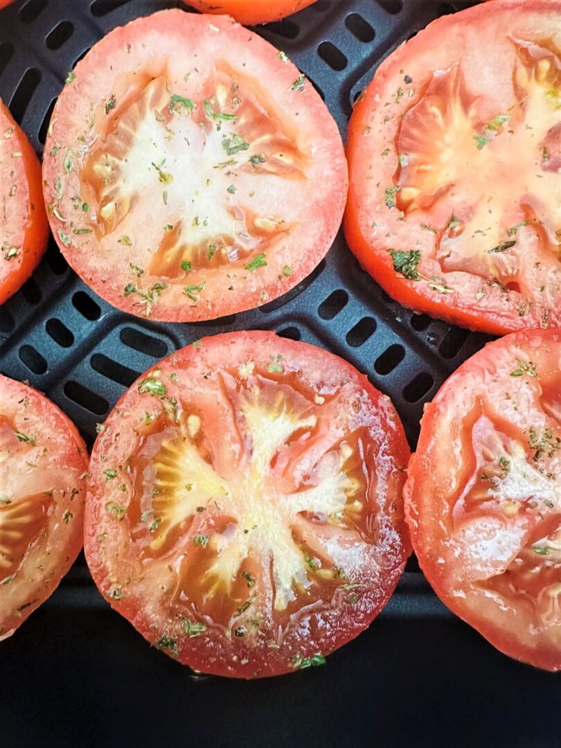 Quick & Tasty Transform Your Meals With This Simple Air Fryer Tomatoes