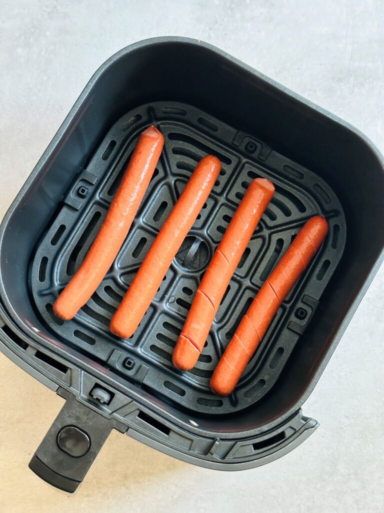 hot dogs in air fryer basket