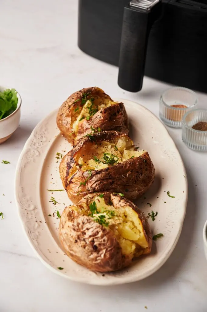 how to make air fryer jacket potatoes