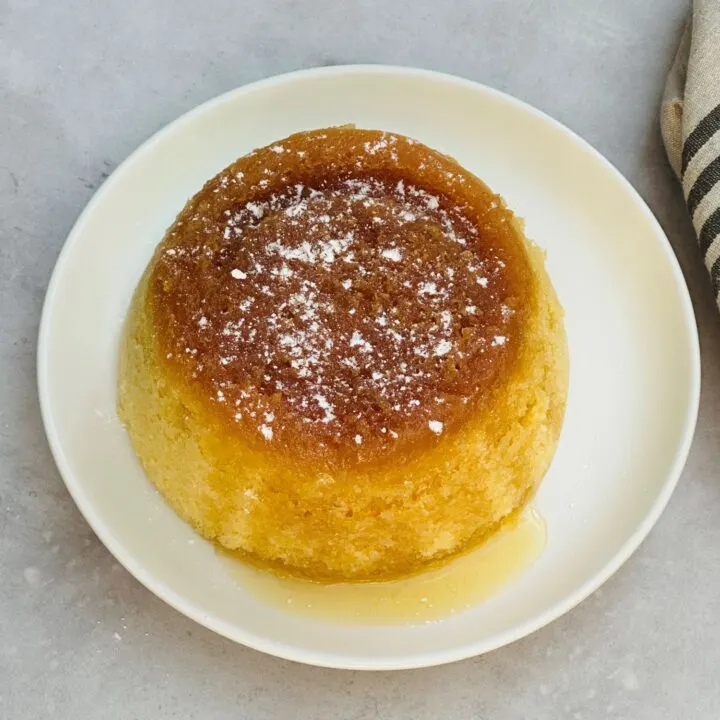 treacle sponge pudding made in a microwave