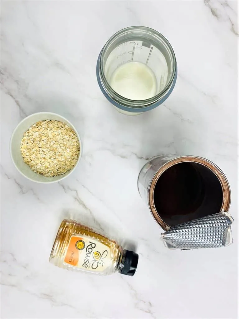 ingredients for chocolate overnight oats