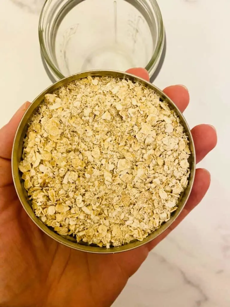 measure oats for overnight oats