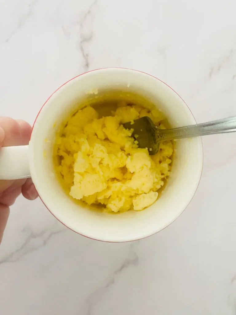 microwave scrambled egg