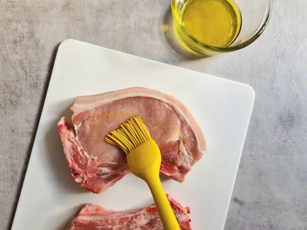 oiling pork chops