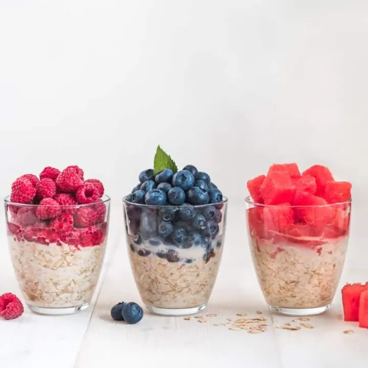 3 jars of overnight oats with fruit