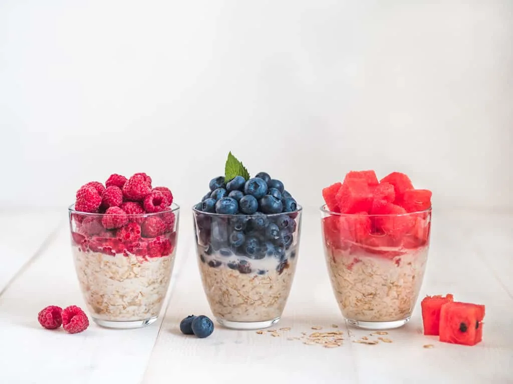 3 jars of overnight oats with fruit