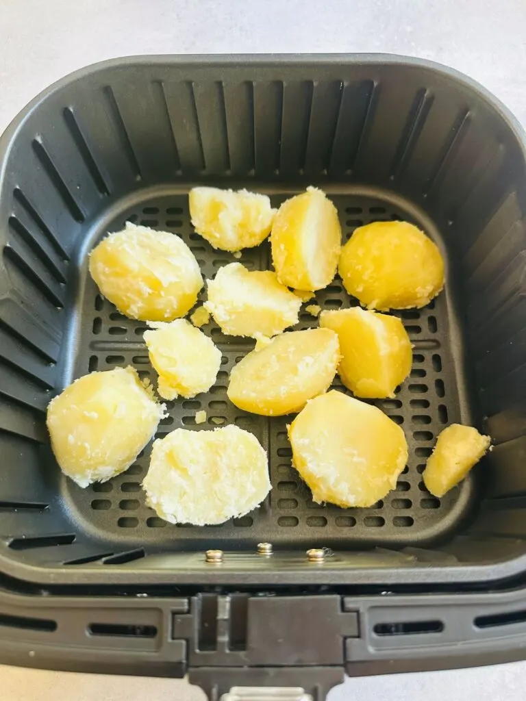 par boiled potatoes in air fryer to roast