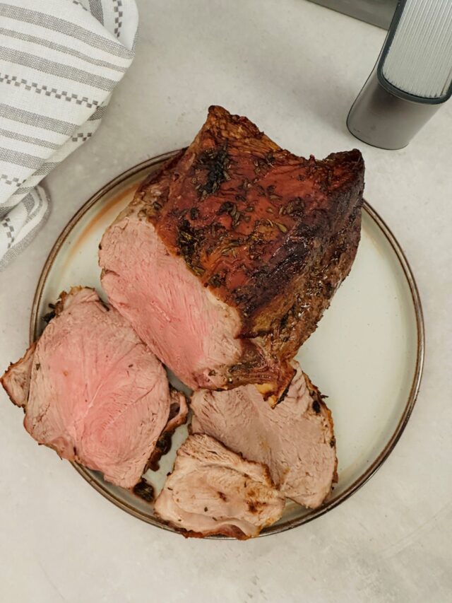 Garlic and Herb Air Fryer Roast Leg Of Lamb - Liana's Kitchen