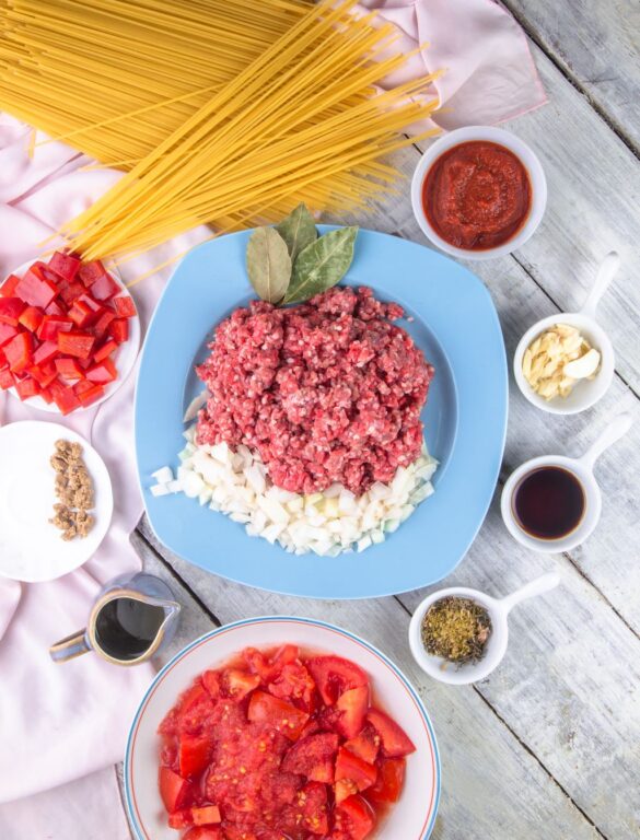 Classic Slow Cooker Spaghetti Bolognese Liana's Kitchen