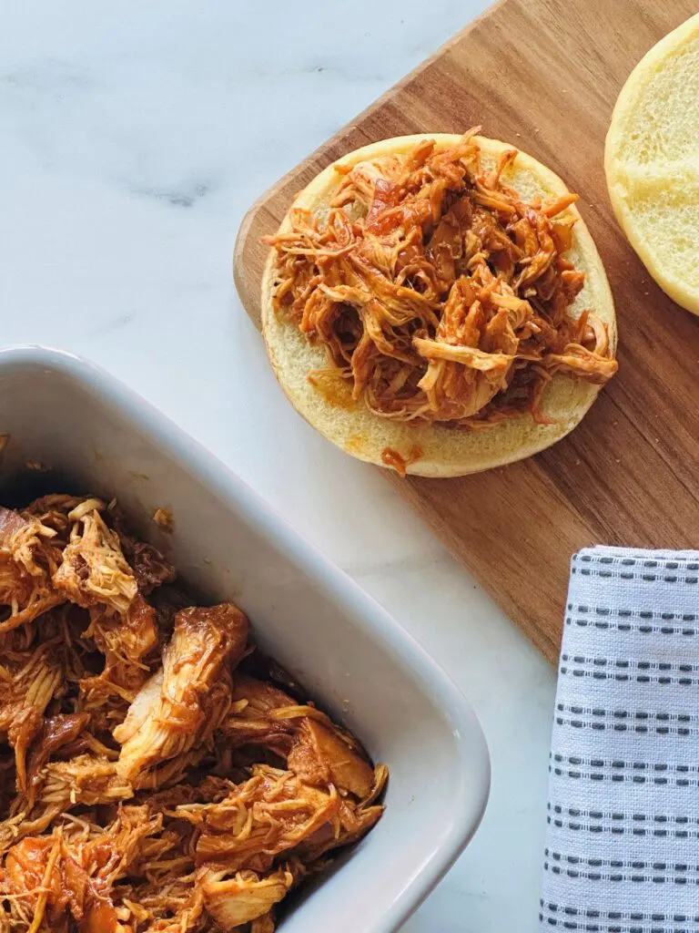 slow cooker pulled chicken in Brioche bun