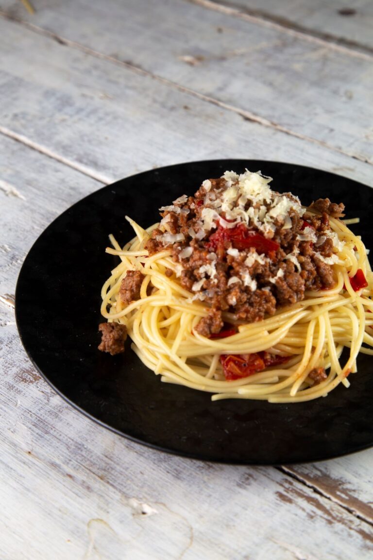 Classic Slow Cooker Spaghetti Bolognese Liana's Kitchen